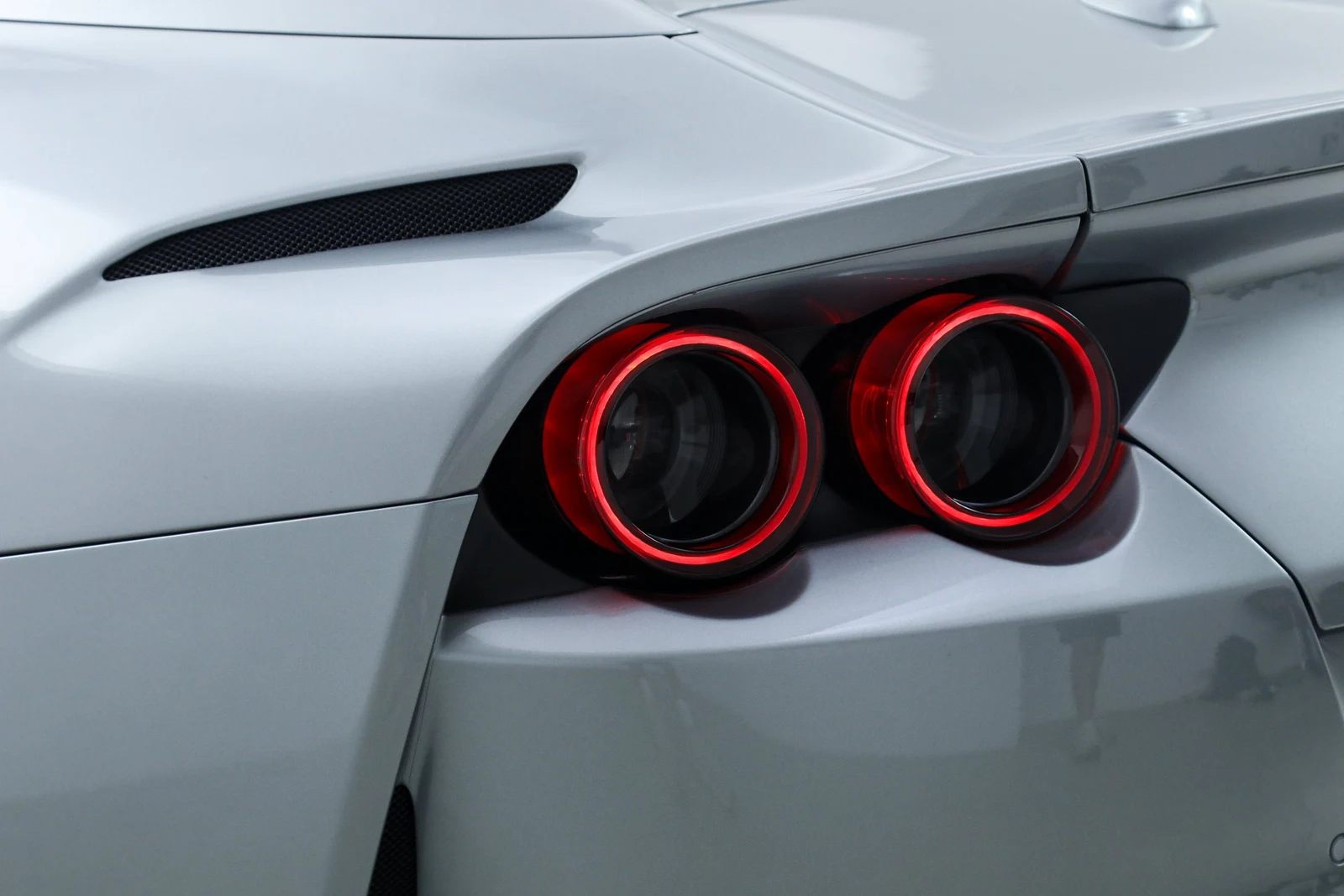 2023 Ferrari 812 GTS, 18/20