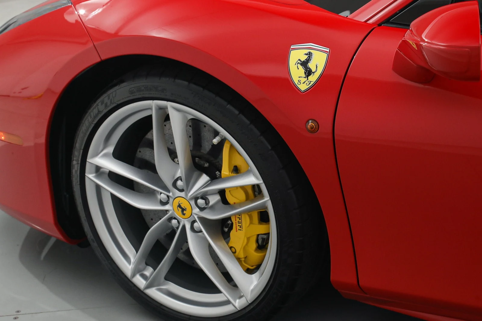 2018 Ferrari 488 GTB, 15/20