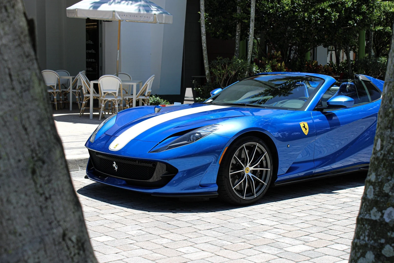 2022 Ferrari 812 GTS, 3/20