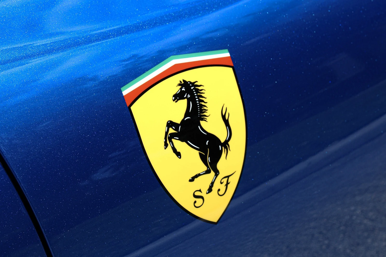 2022 Ferrari 812 GTS, 6/20