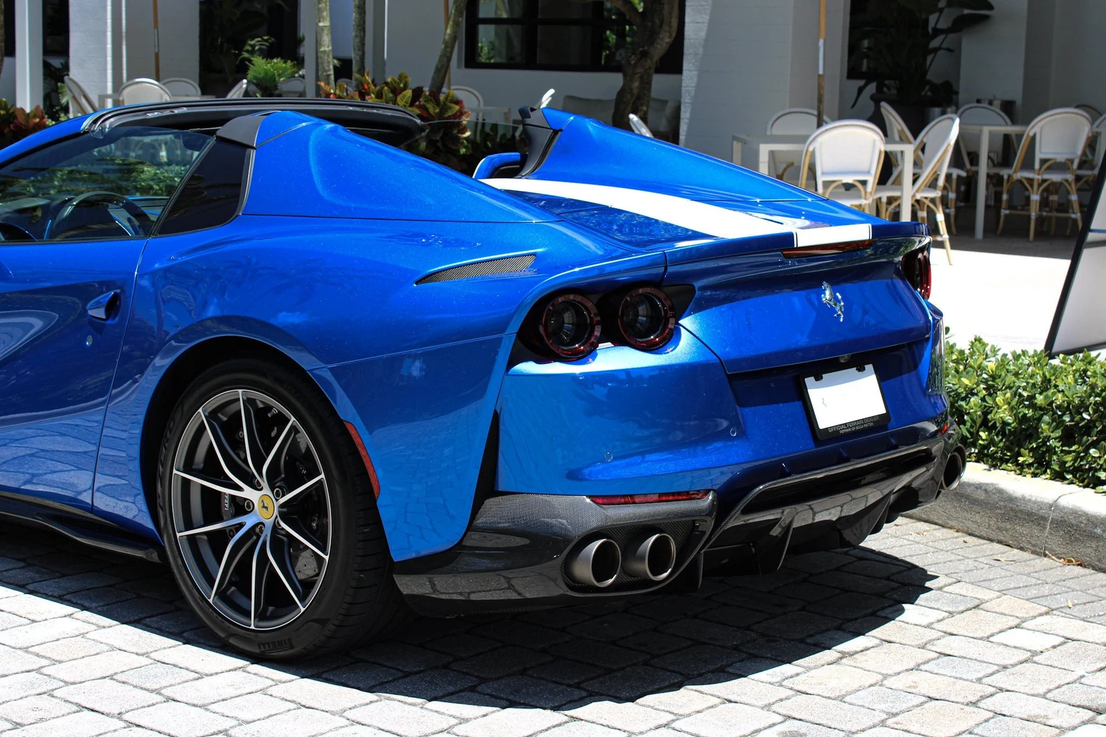 2022 Ferrari 812 GTS, 7/20