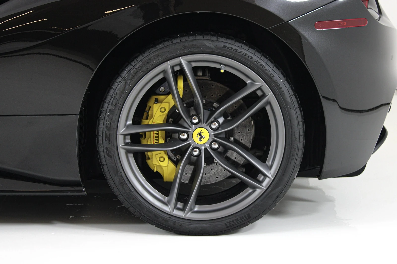 2017 Ferrari 488 Spider, 20/20