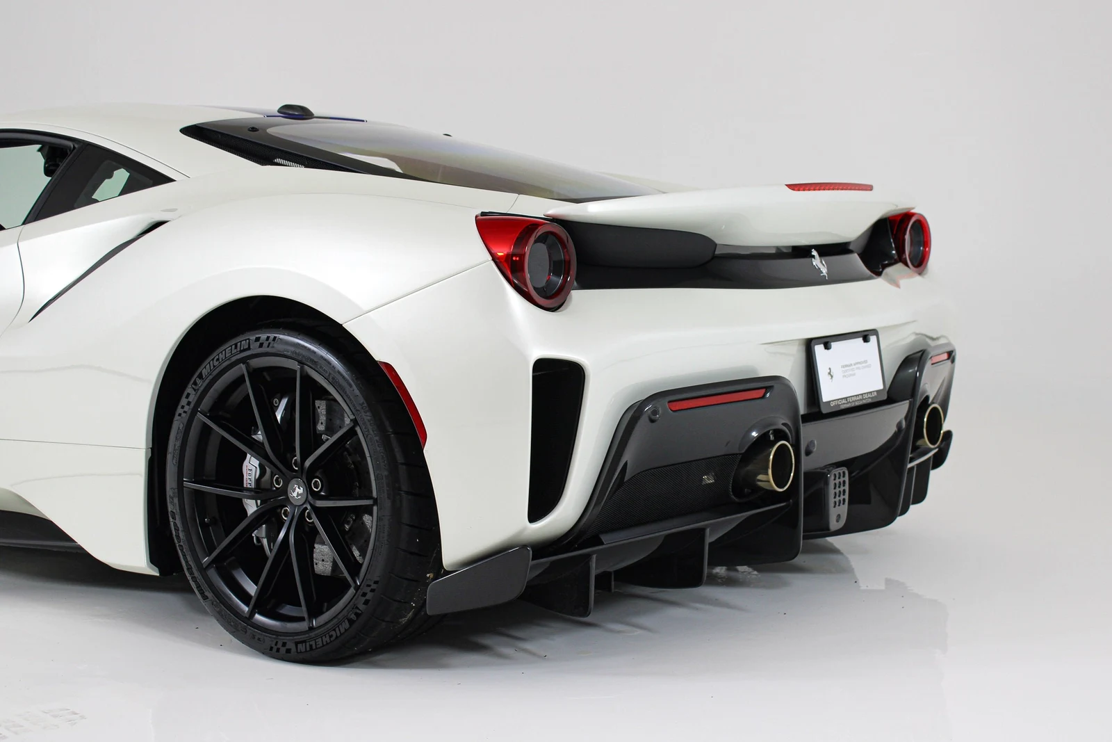 2020 Ferrari 488 Pista, 9/20