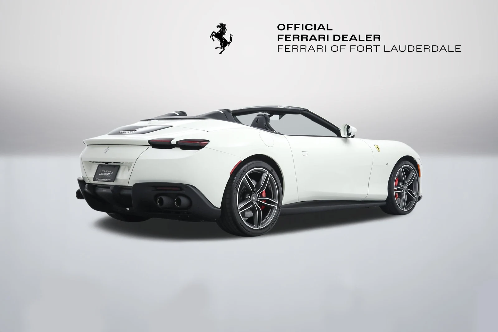 2025 Ferrari Roma Spider, 3/20