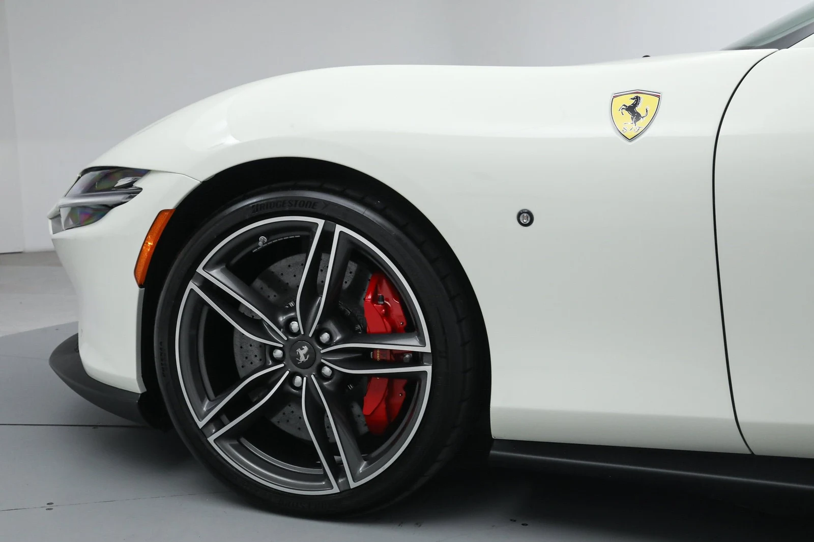 2025 Ferrari Roma Spider, 17/20