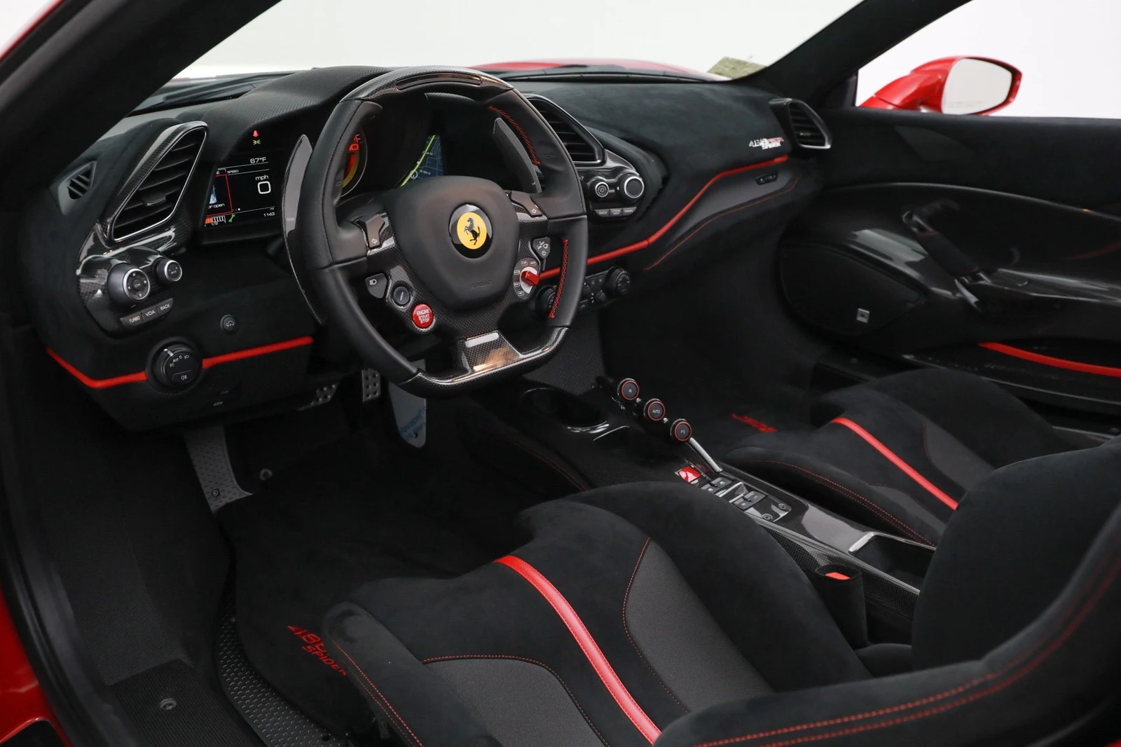 2020 Ferrari 488 Pista Spider, 2/20