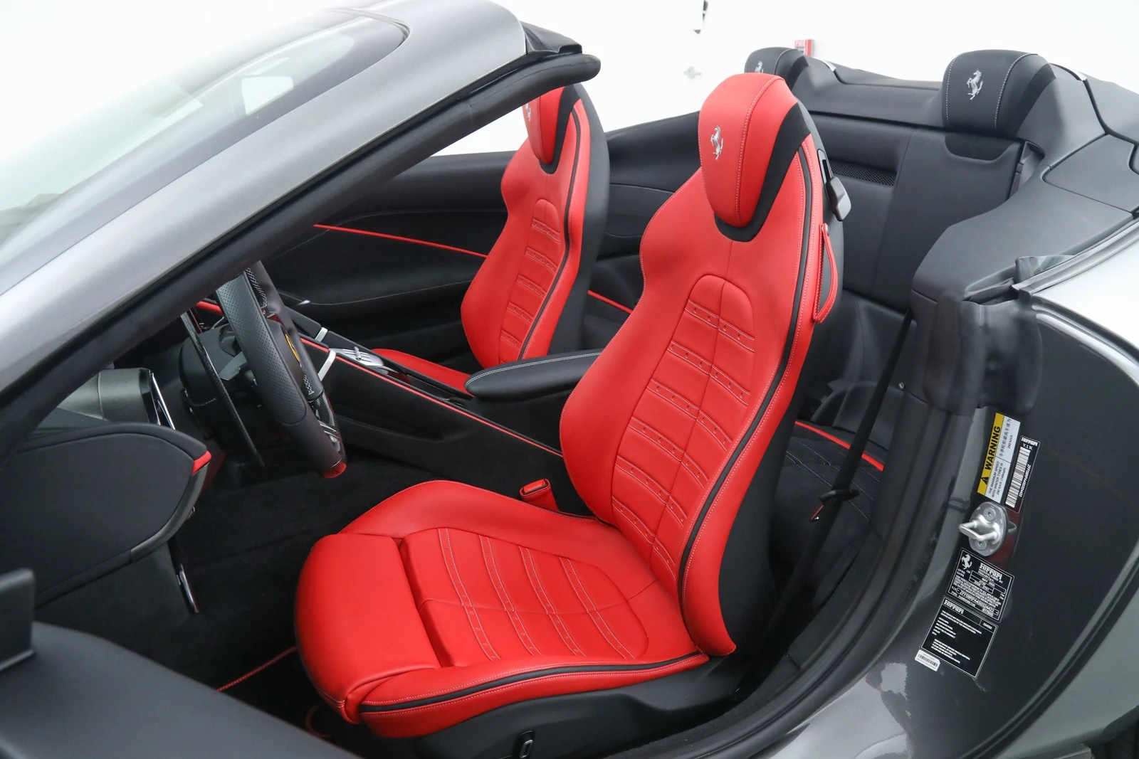 2025 Ferrari Roma Spider, 5/20