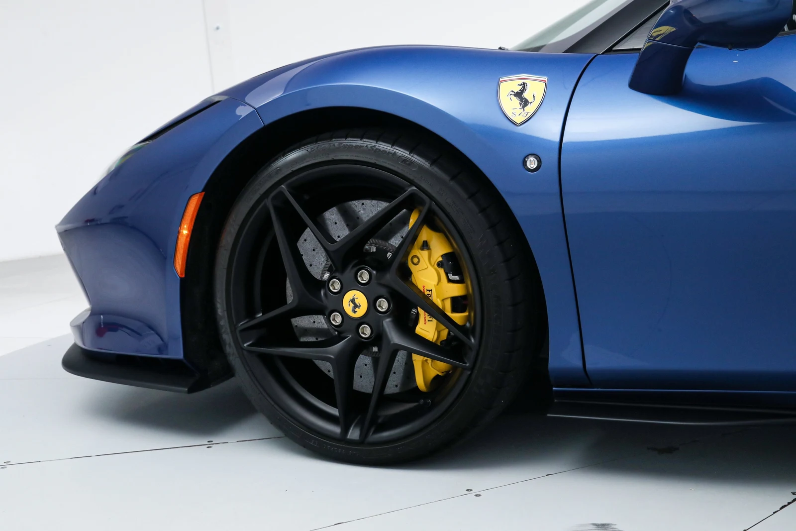 2023 Ferrari F8 Spider, 17/20