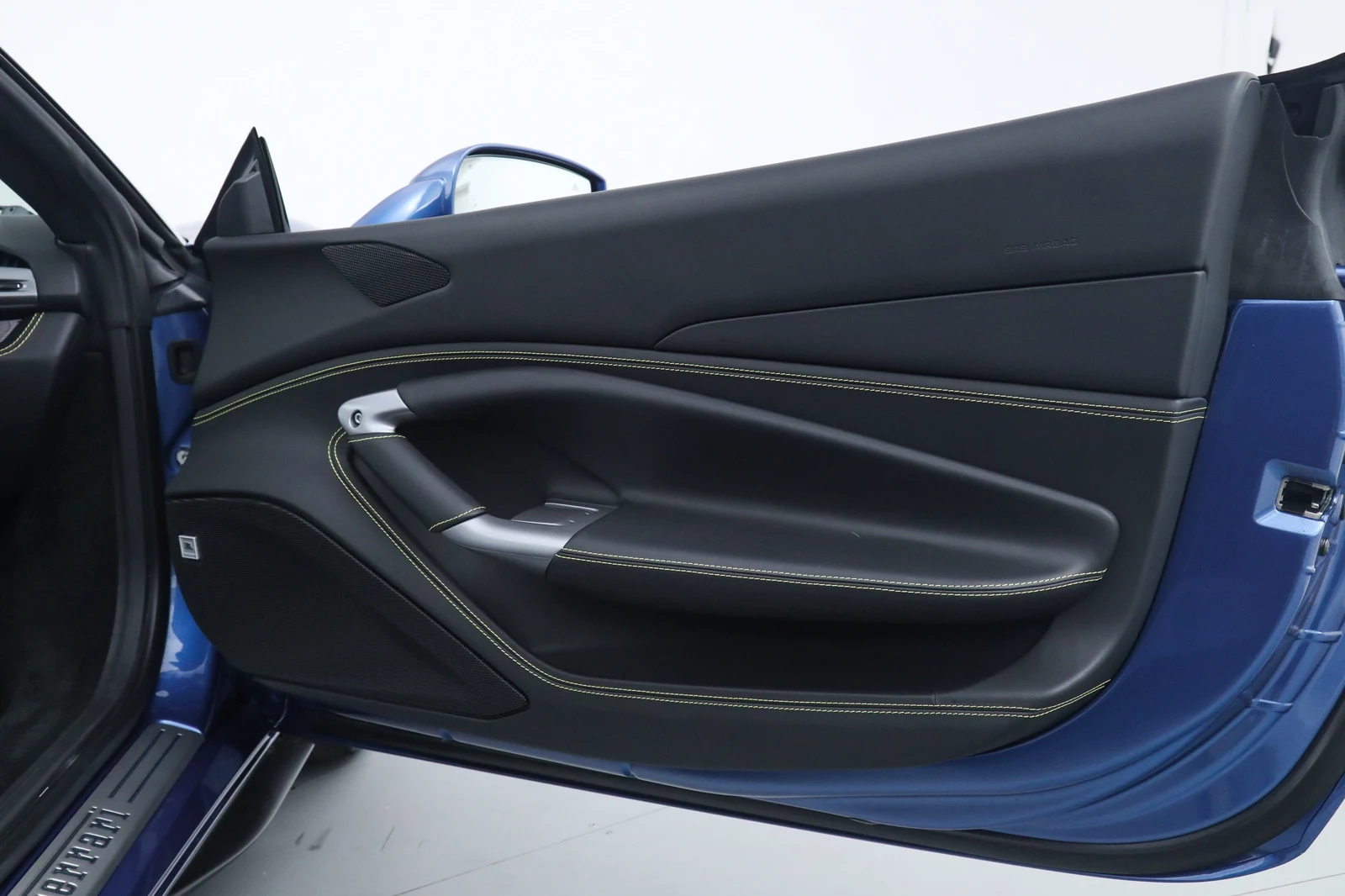 2023 Ferrari F8 Spider, 20/20
