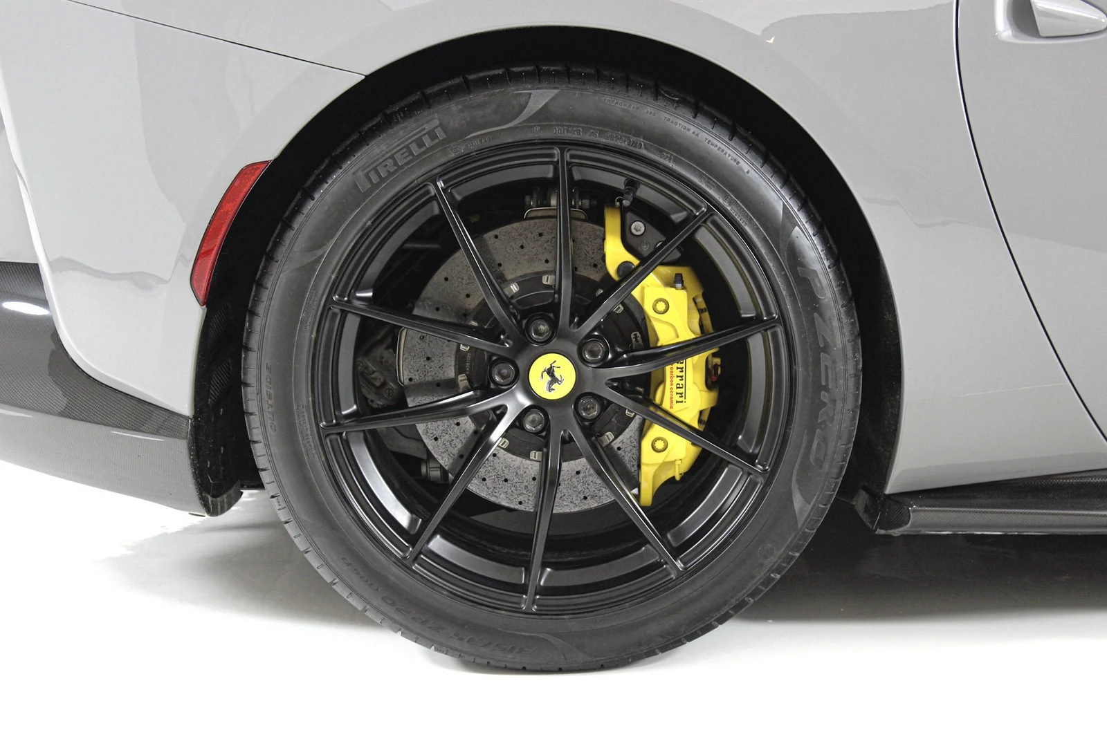 2019 Ferrari 812 Superfast, 17/20