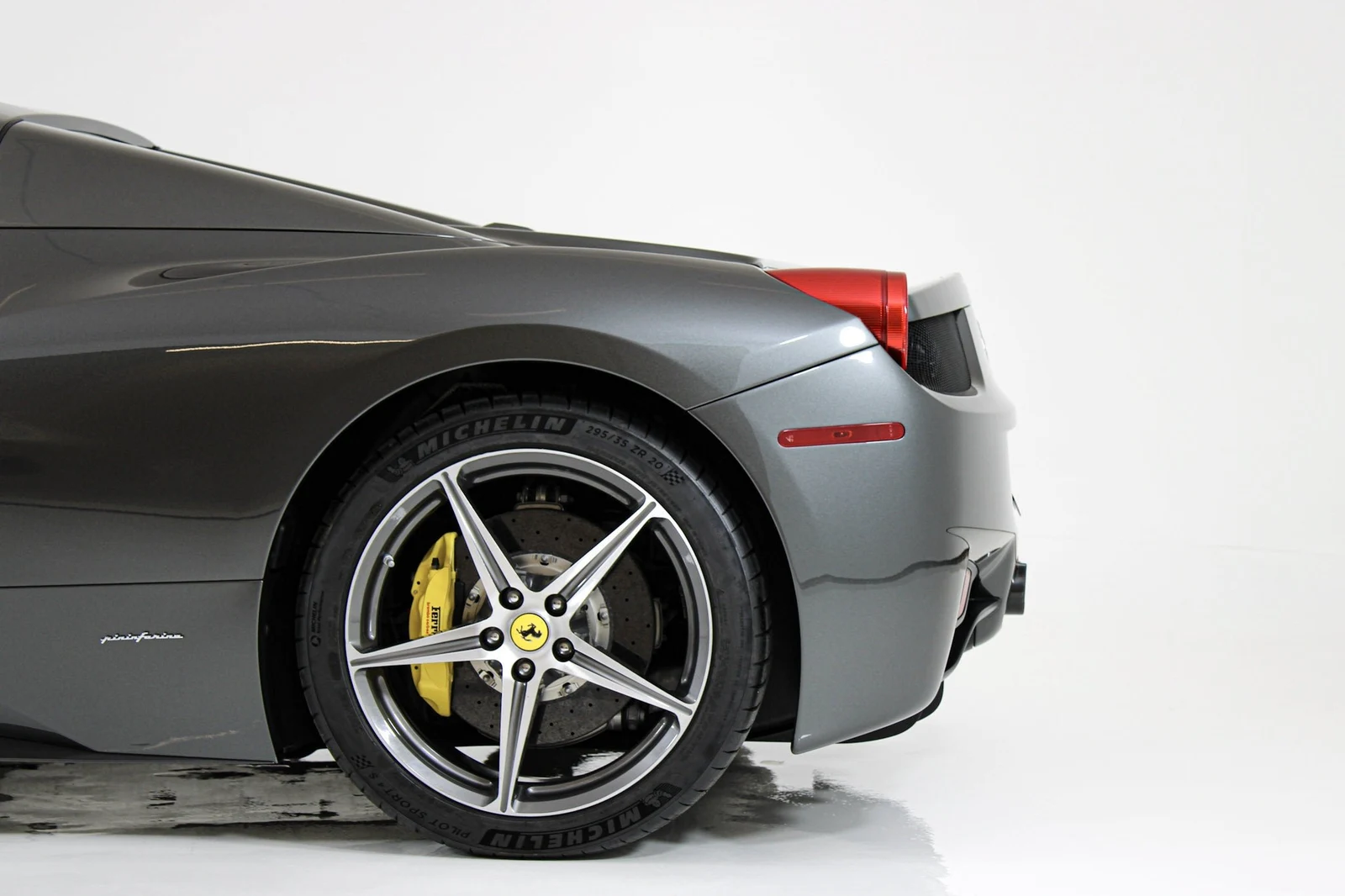 2013 Ferrari 458 Spider, 6/20