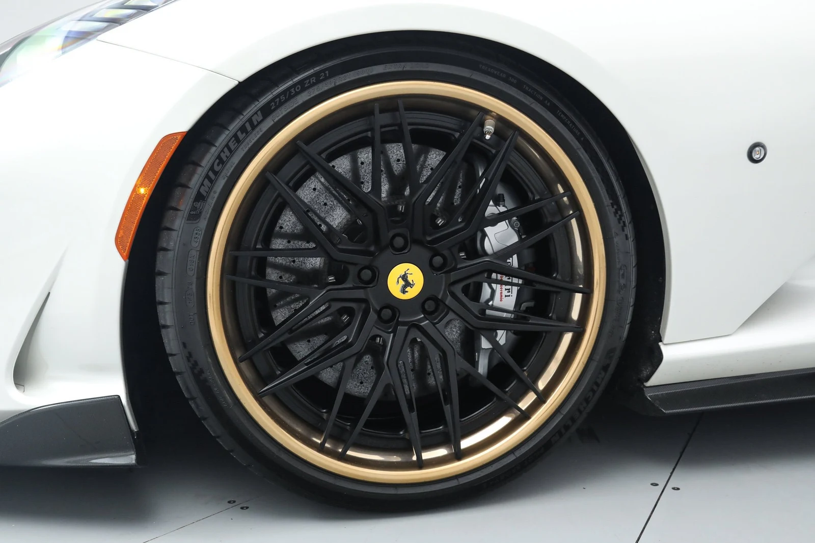 2022 Ferrari 812 GTS, 17/20