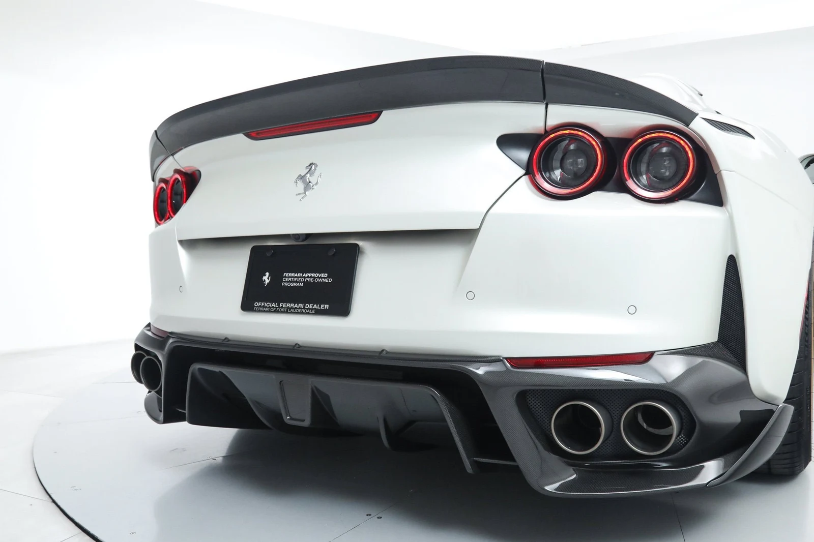 2022 Ferrari 812 GTS, 20/20