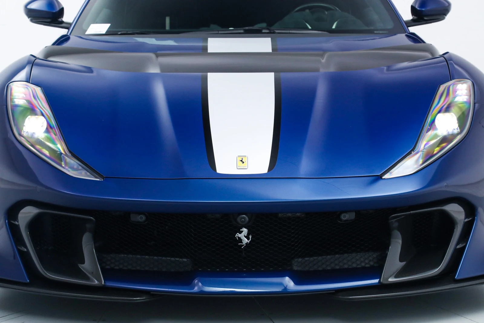 2022 Ferrari 812 Competizione, 12/20