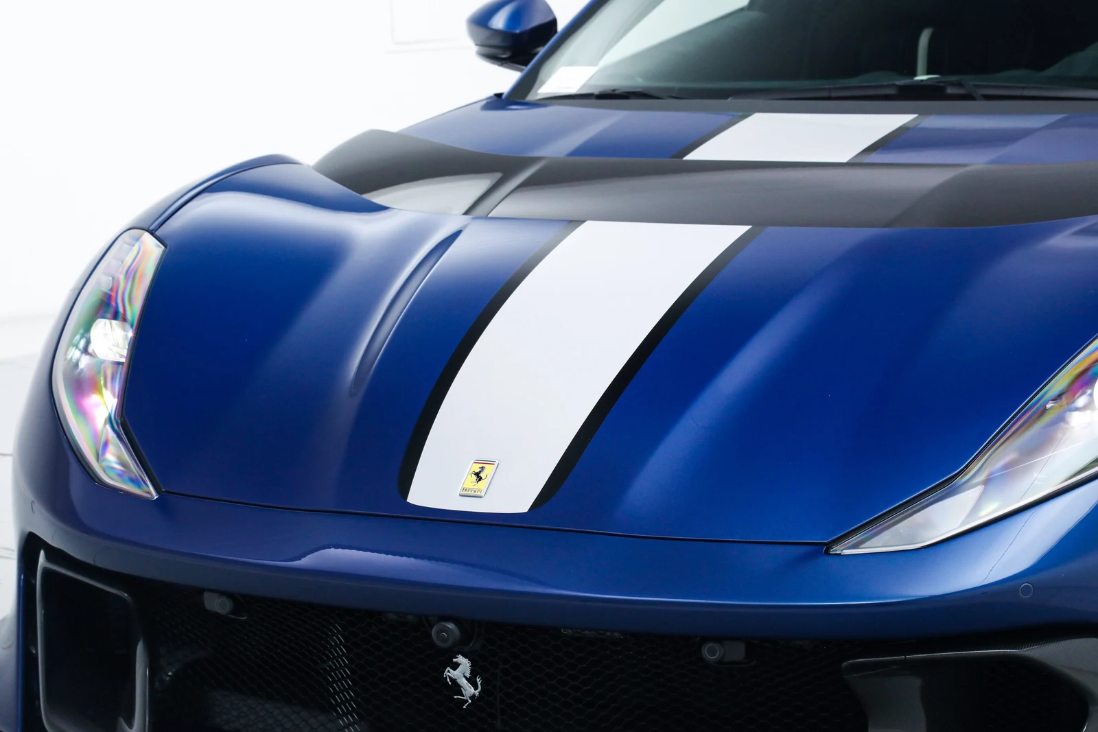 2022 Ferrari 812 Competizione, 14/20