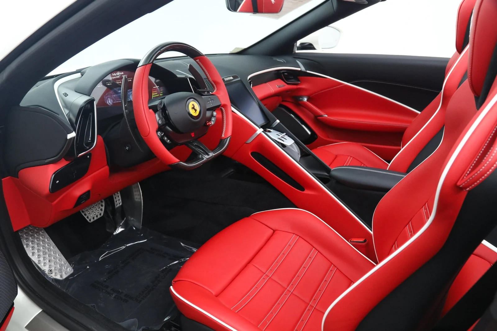 2025 Ferrari Roma Spider, 2/20