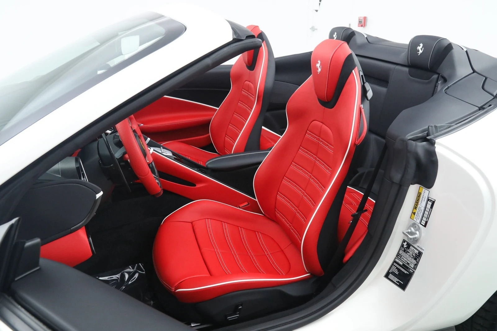 2025 Ferrari Roma Spider, 5/20