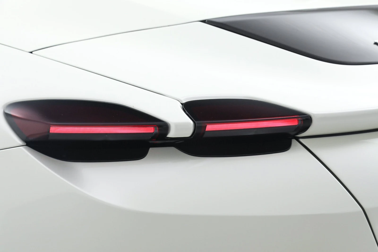 2025 Ferrari Roma Spider, 17/20