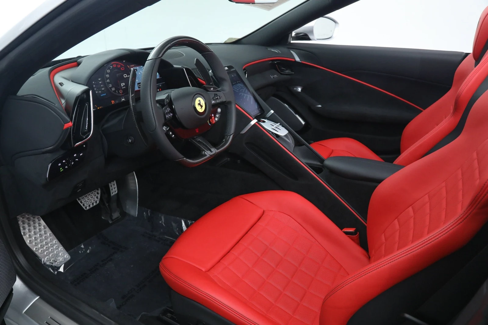 2026 Ferrari Roma Spider, 2/20