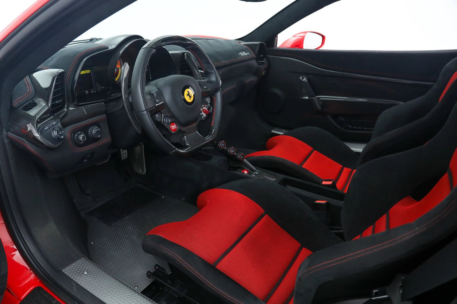 2015 Ferrari 458 Speciale, 2/20