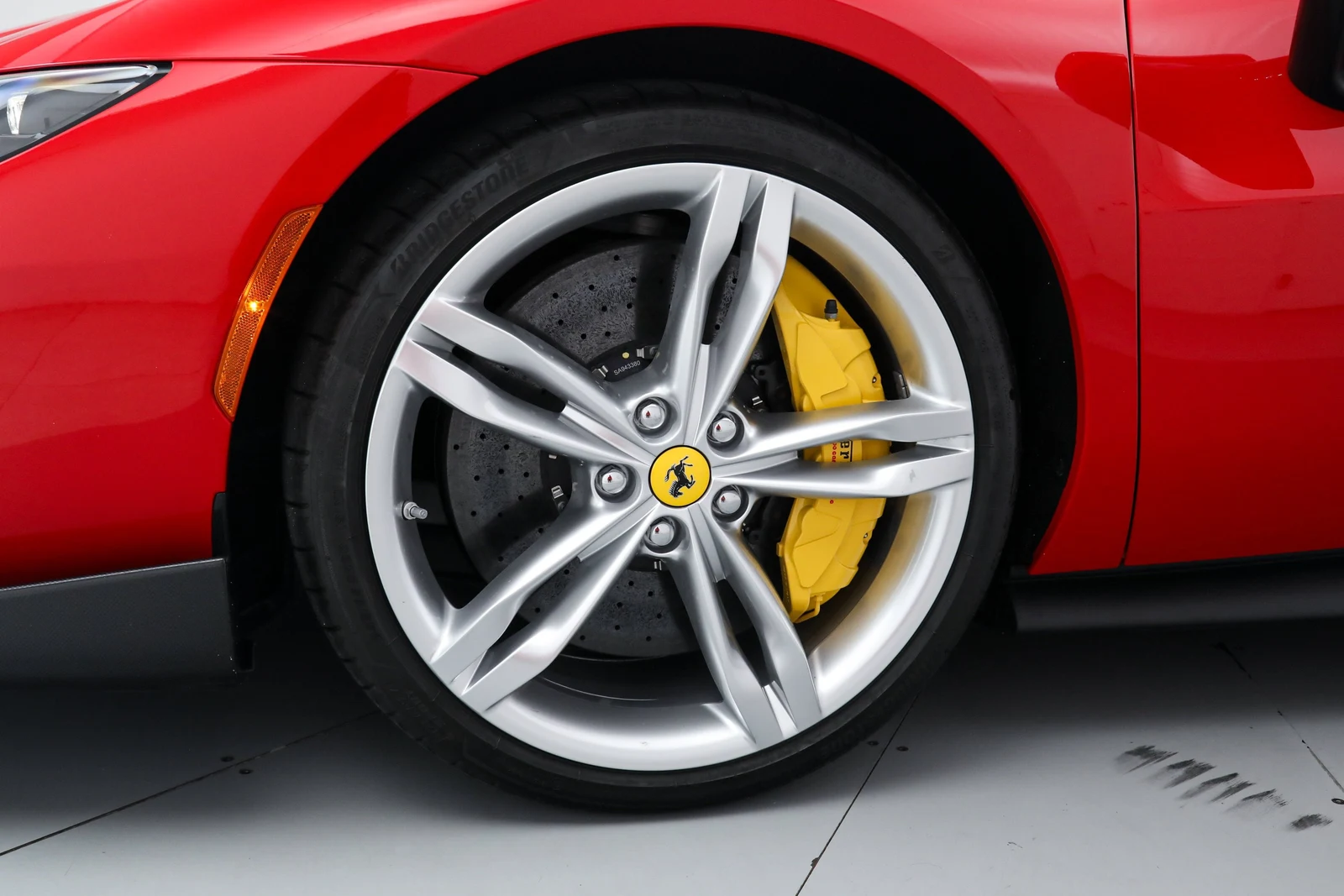 2024 Ferrari 296 GTS, 17/20