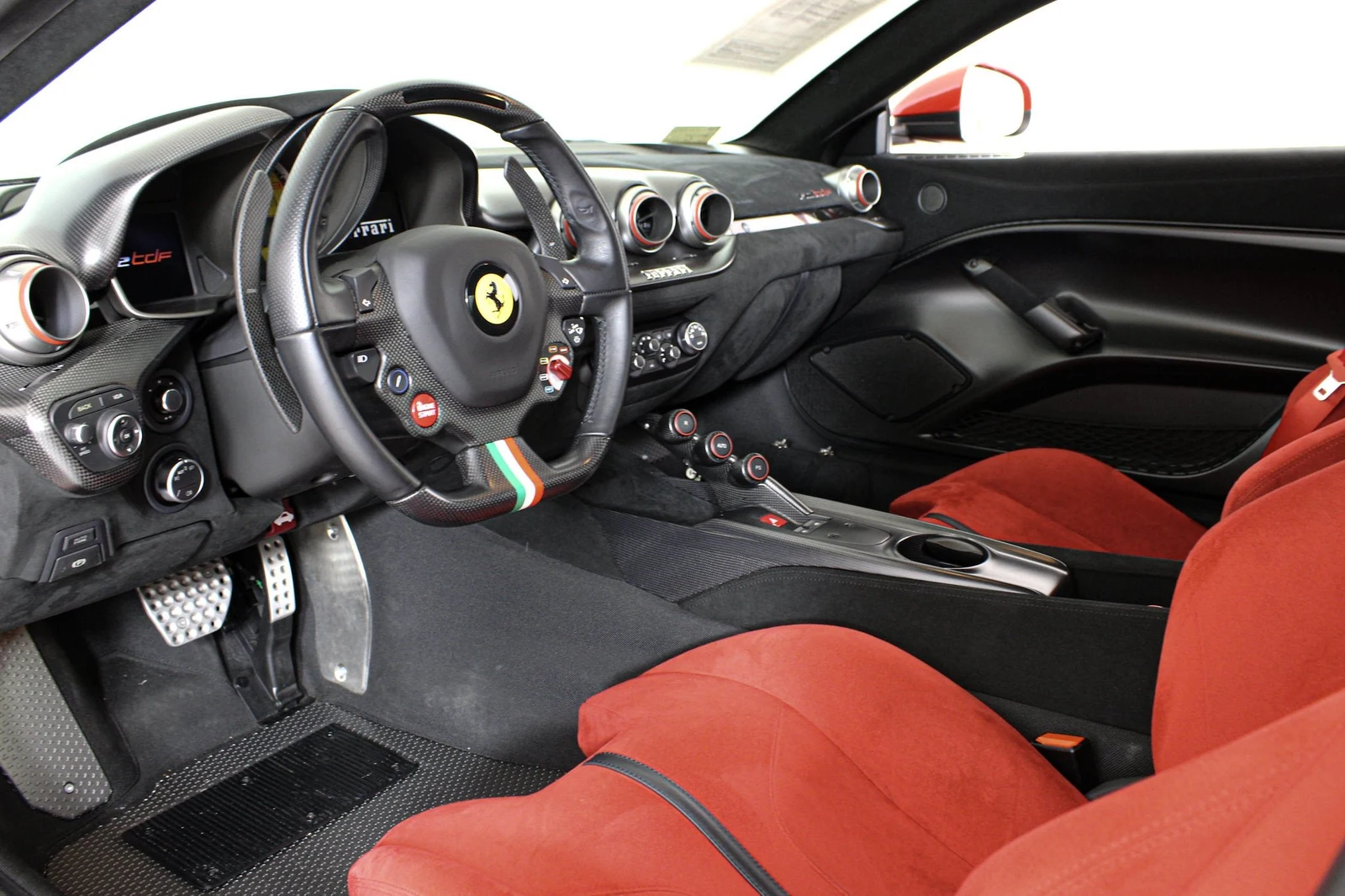 2017 Ferrari F12tdf, 2/20