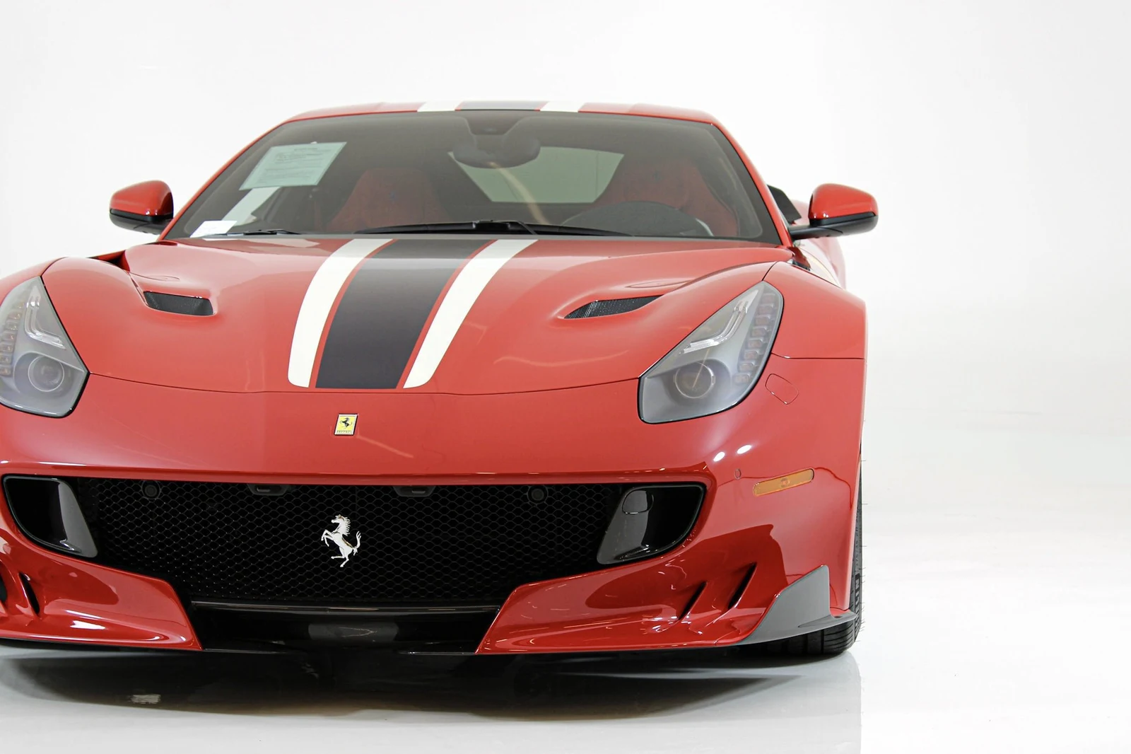 2017 Ferrari F12tdf, 14/20