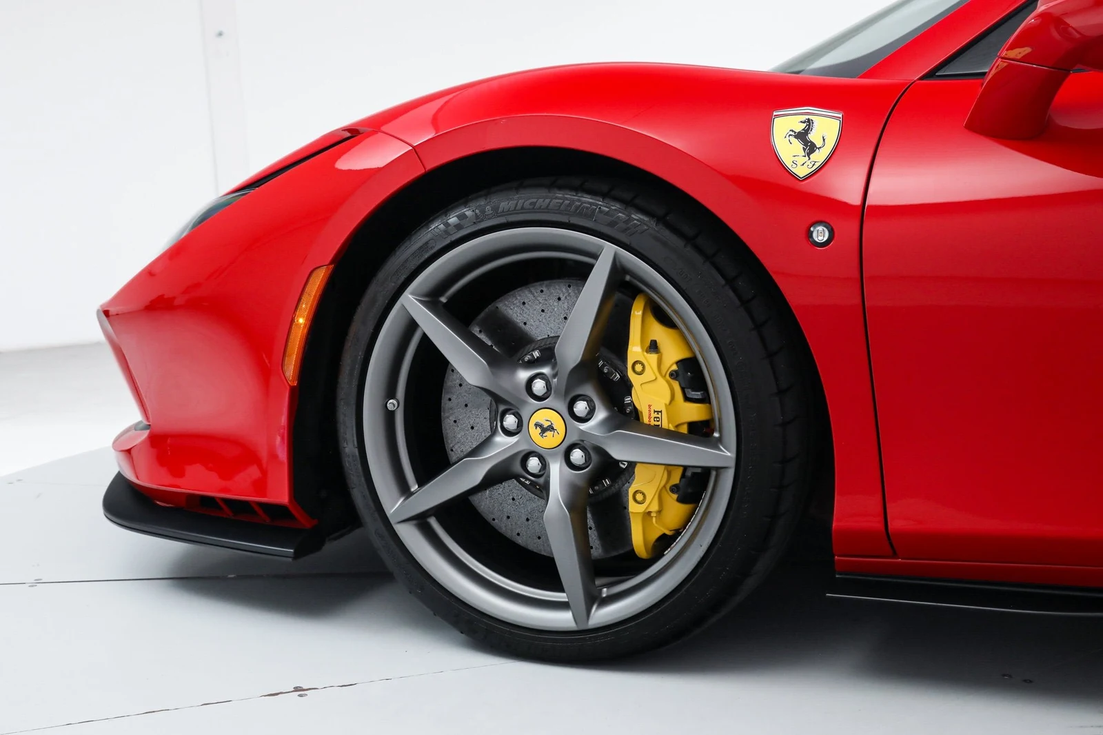 2023 Ferrari F8 Spider, 17/20