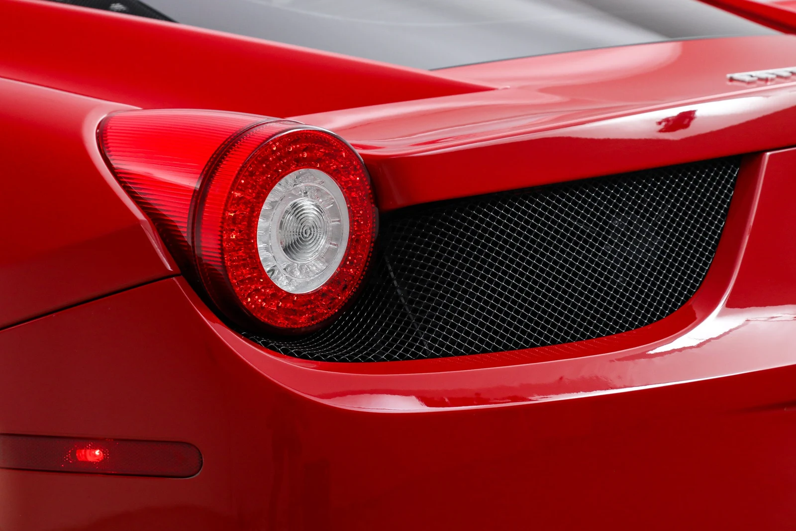2015 Ferrari 458 Italia, 16/20