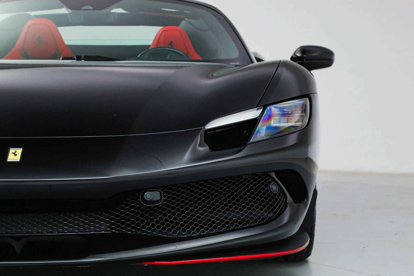 2025 Ferrari 296 GTS, 14/20