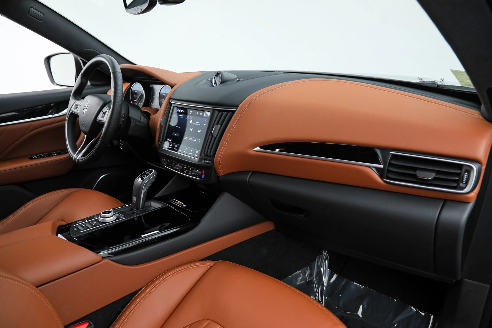 2023 Maserati Levante GT, 10/20