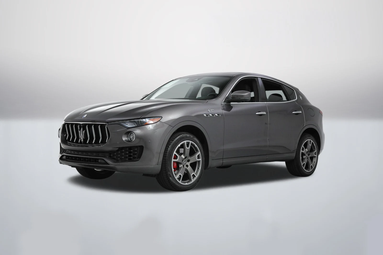 Grigio Maratea Maserati Levante GT in a front three-quarter view