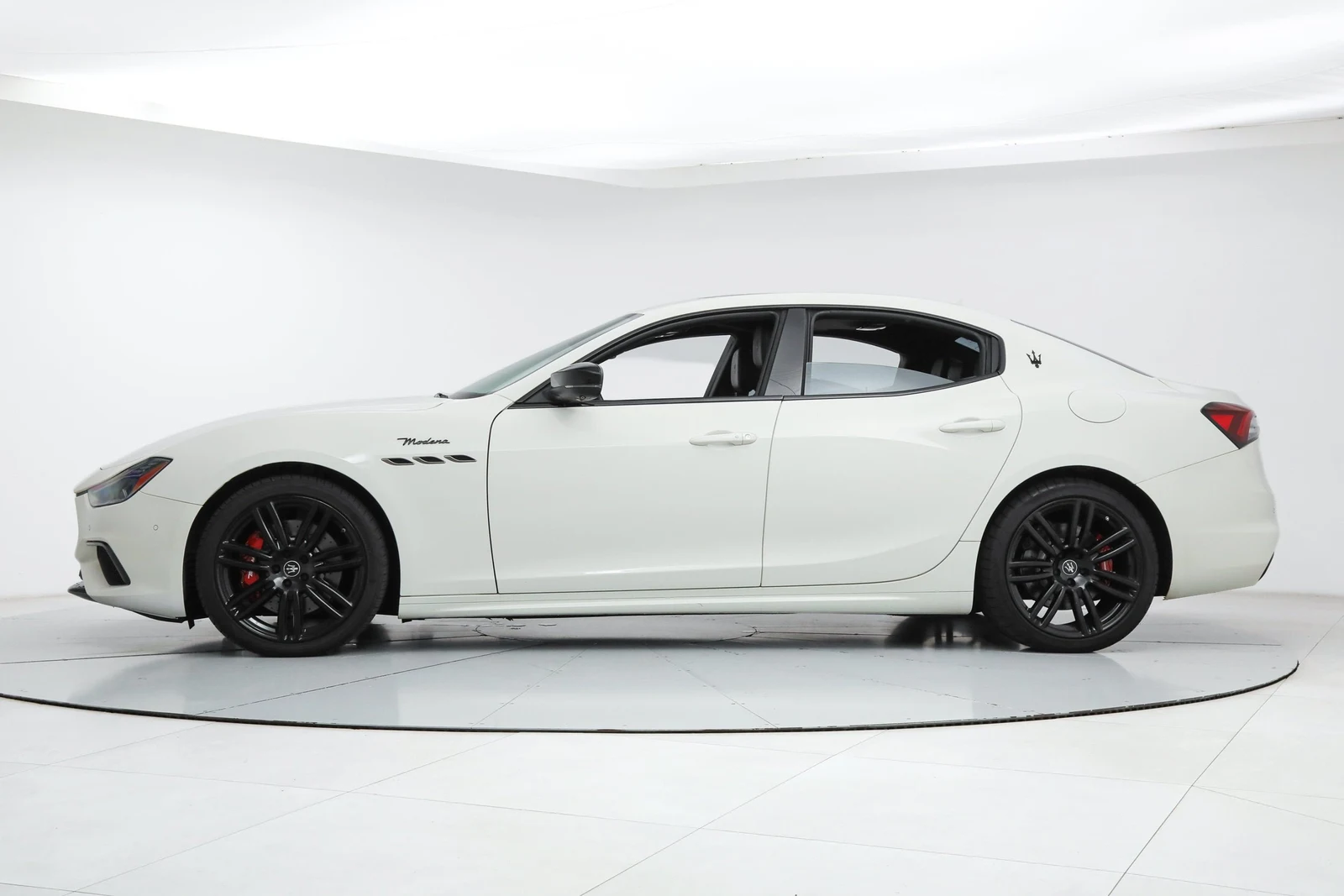 2023 Maserati Ghibli Modena, 2/20