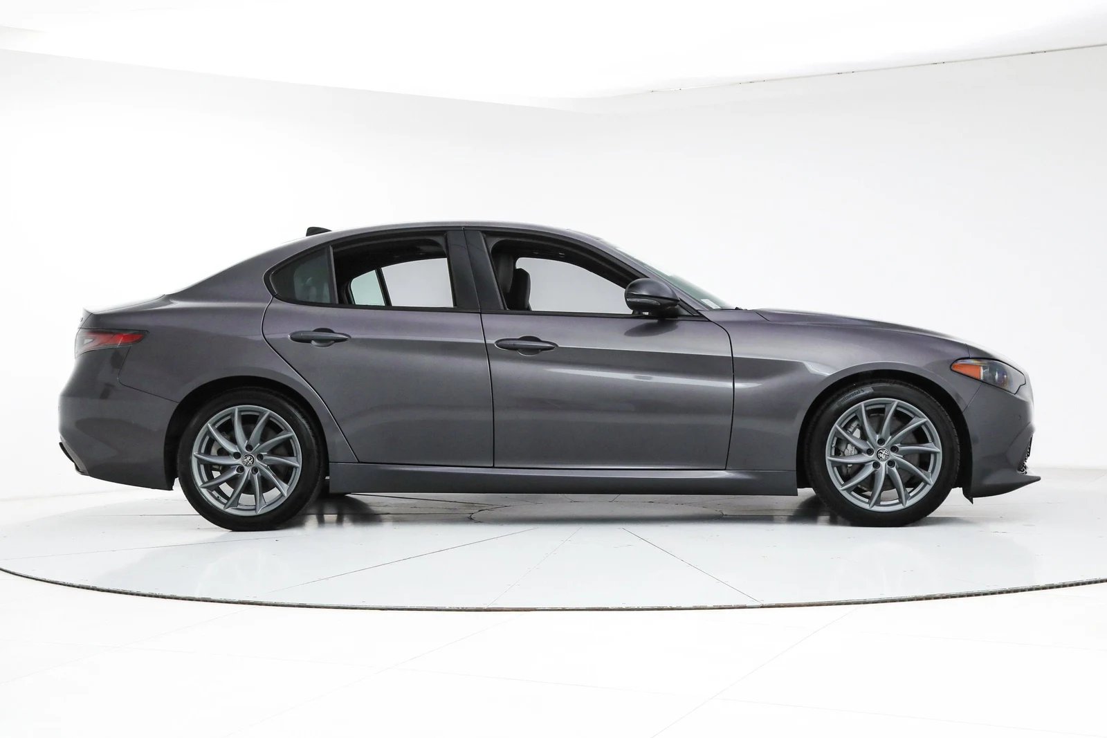 2025 Alfa Romeo Giulia, 6/20