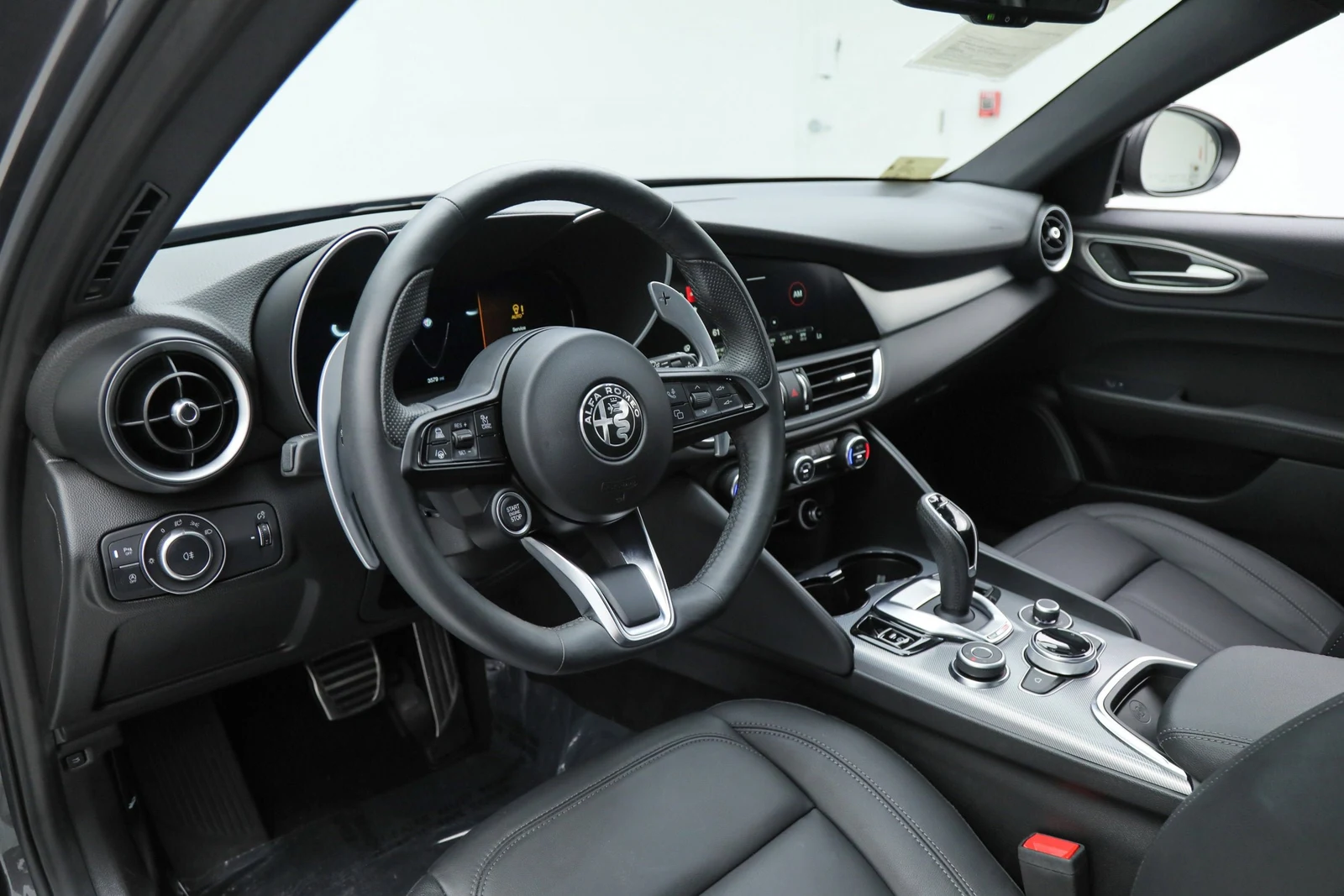 2025 Alfa Romeo Giulia, 19/20