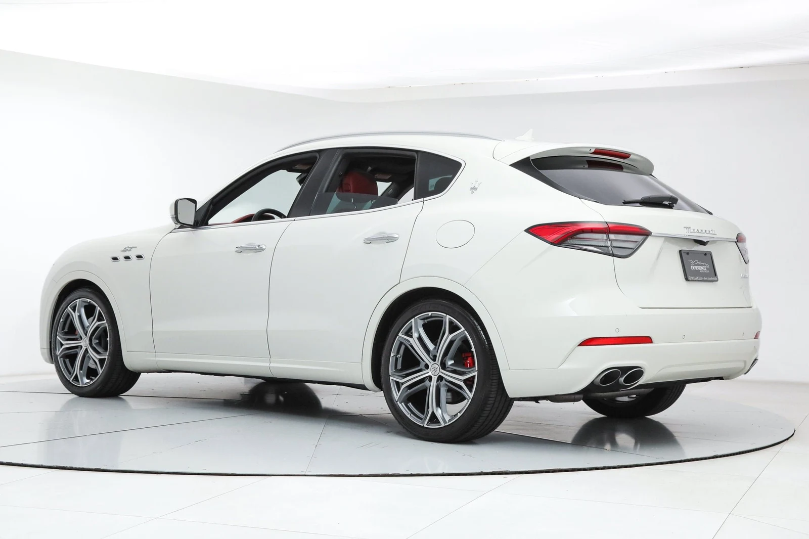 2023 Maserati Levante GT, 3/20