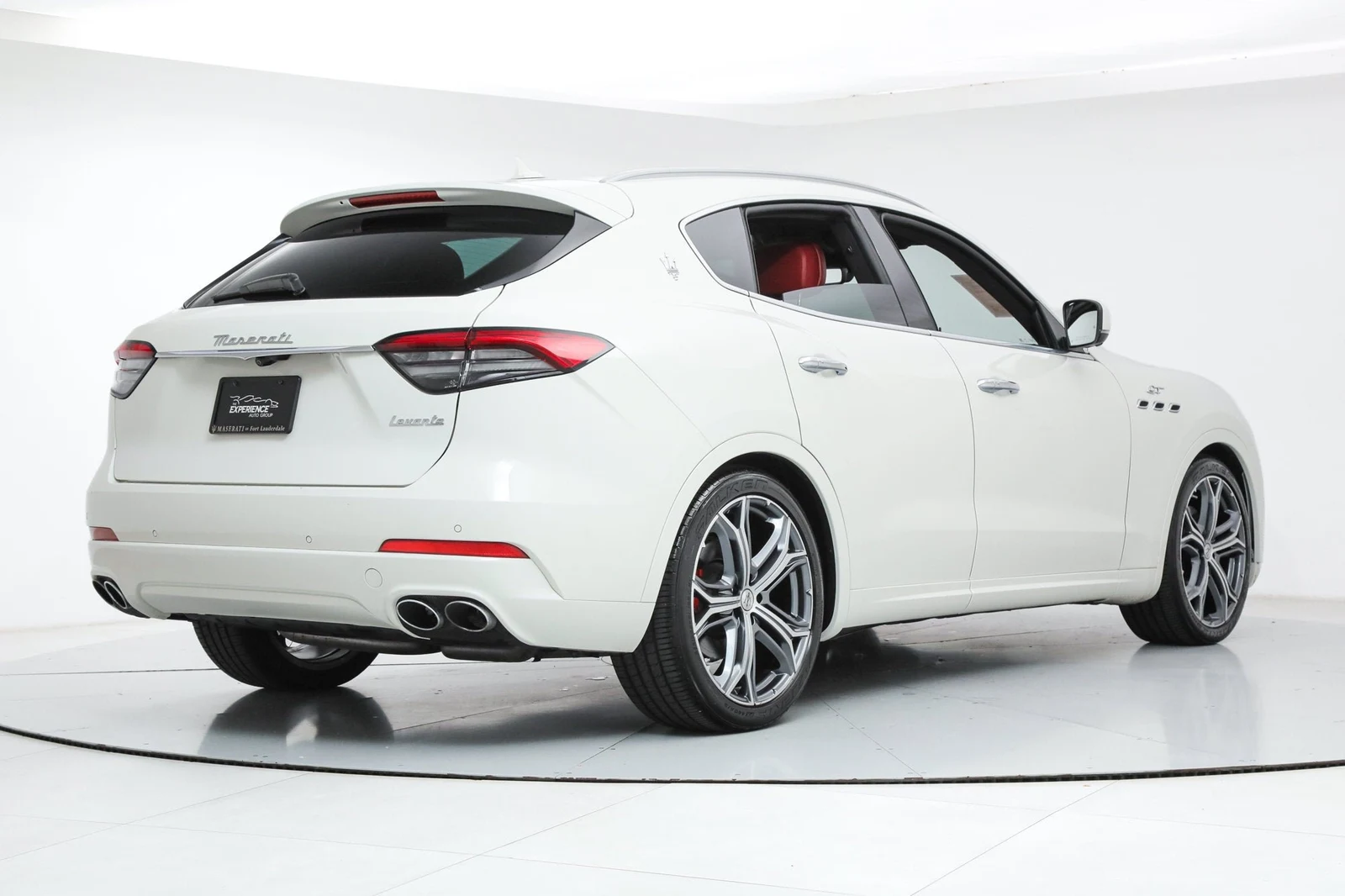 2023 Maserati Levante GT, 5/20