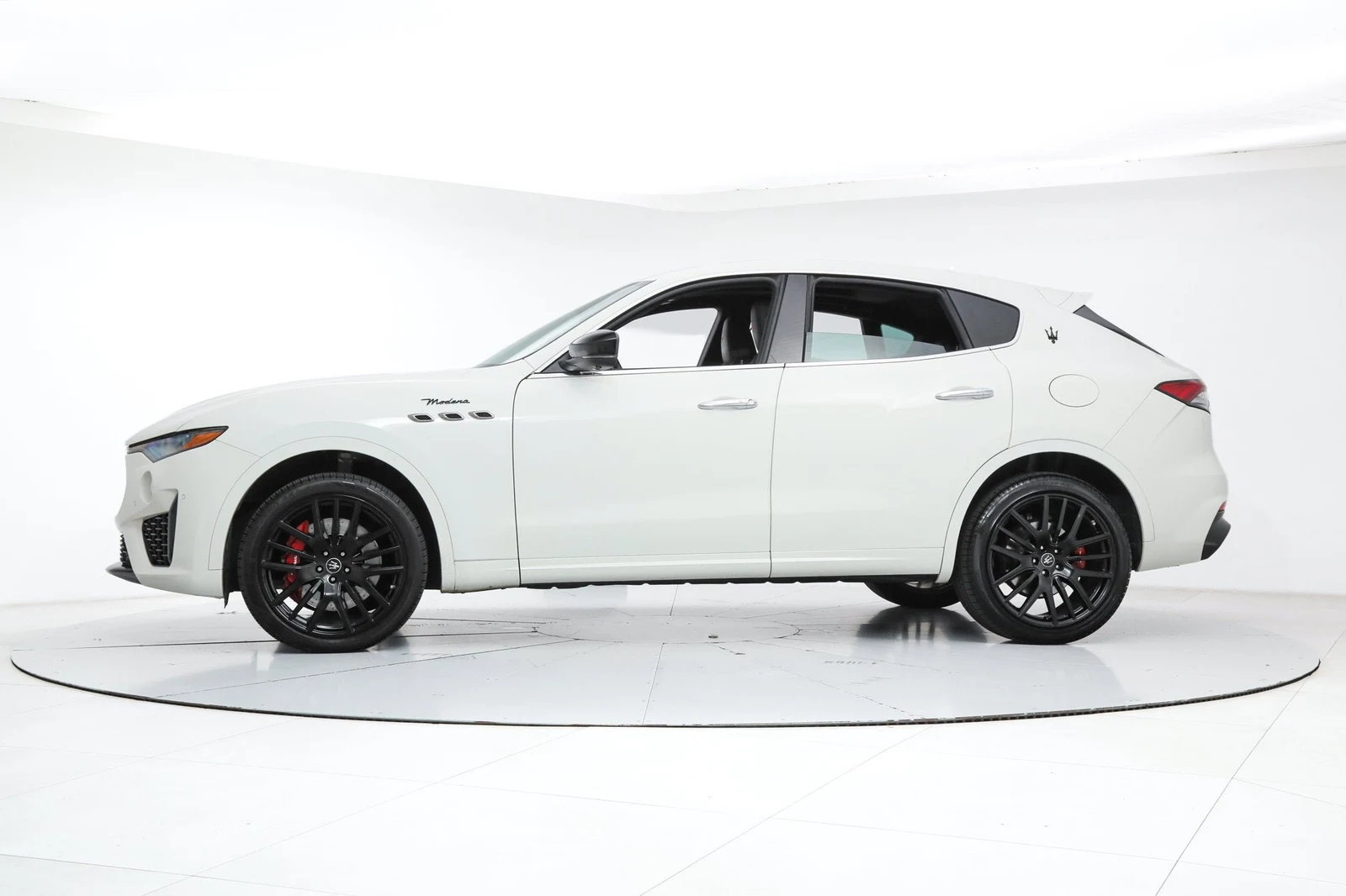 2024 Maserati Levante Modena, 2/20