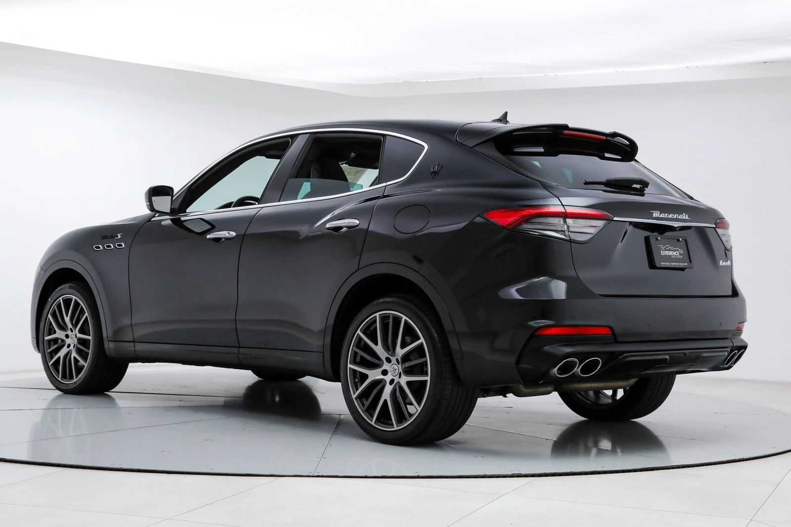 2022 Maserati Levante Modena S, 3/20