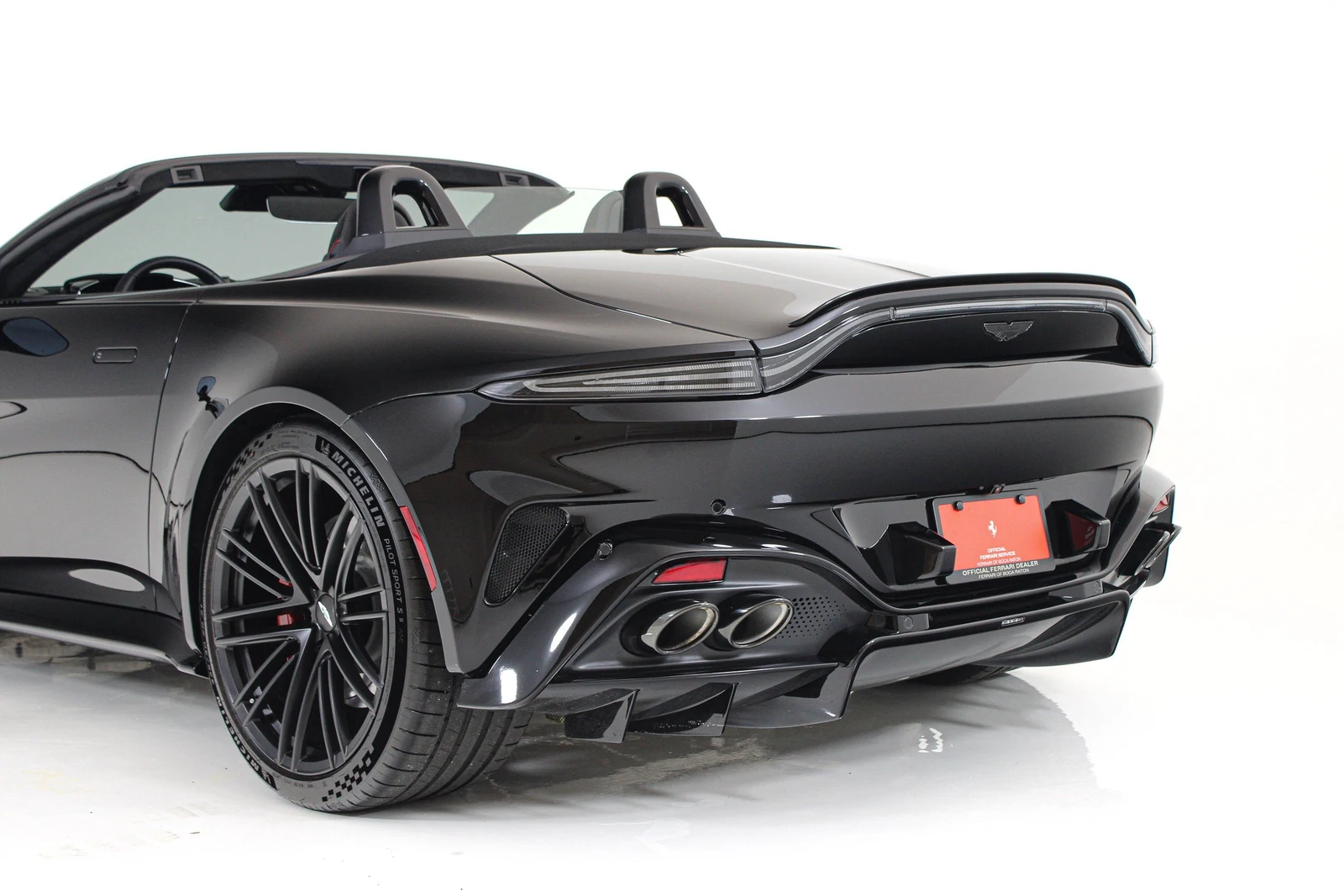2026 Aston Martin Vantage S Roadster (2024 Update), 17/20