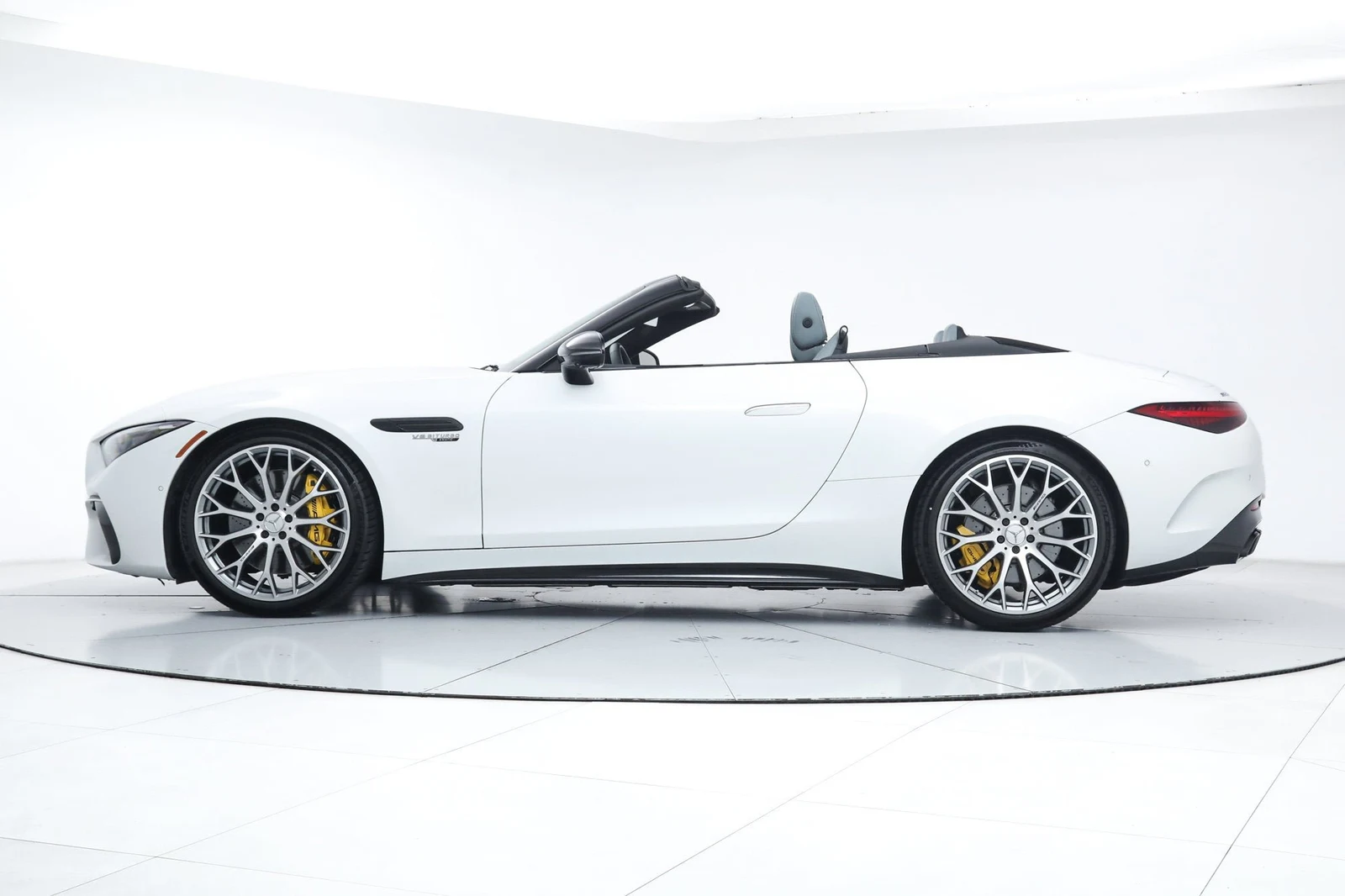 2023 Mercedes-AMG SL 55 (R232), 2/20