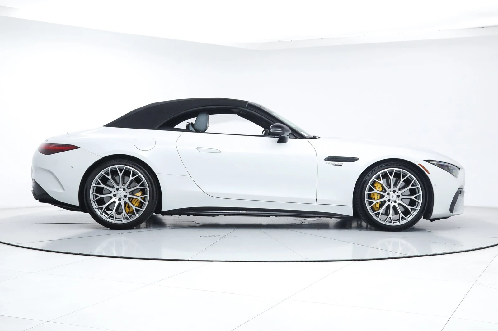 2023 Mercedes-AMG SL 55 (R232), 8/20