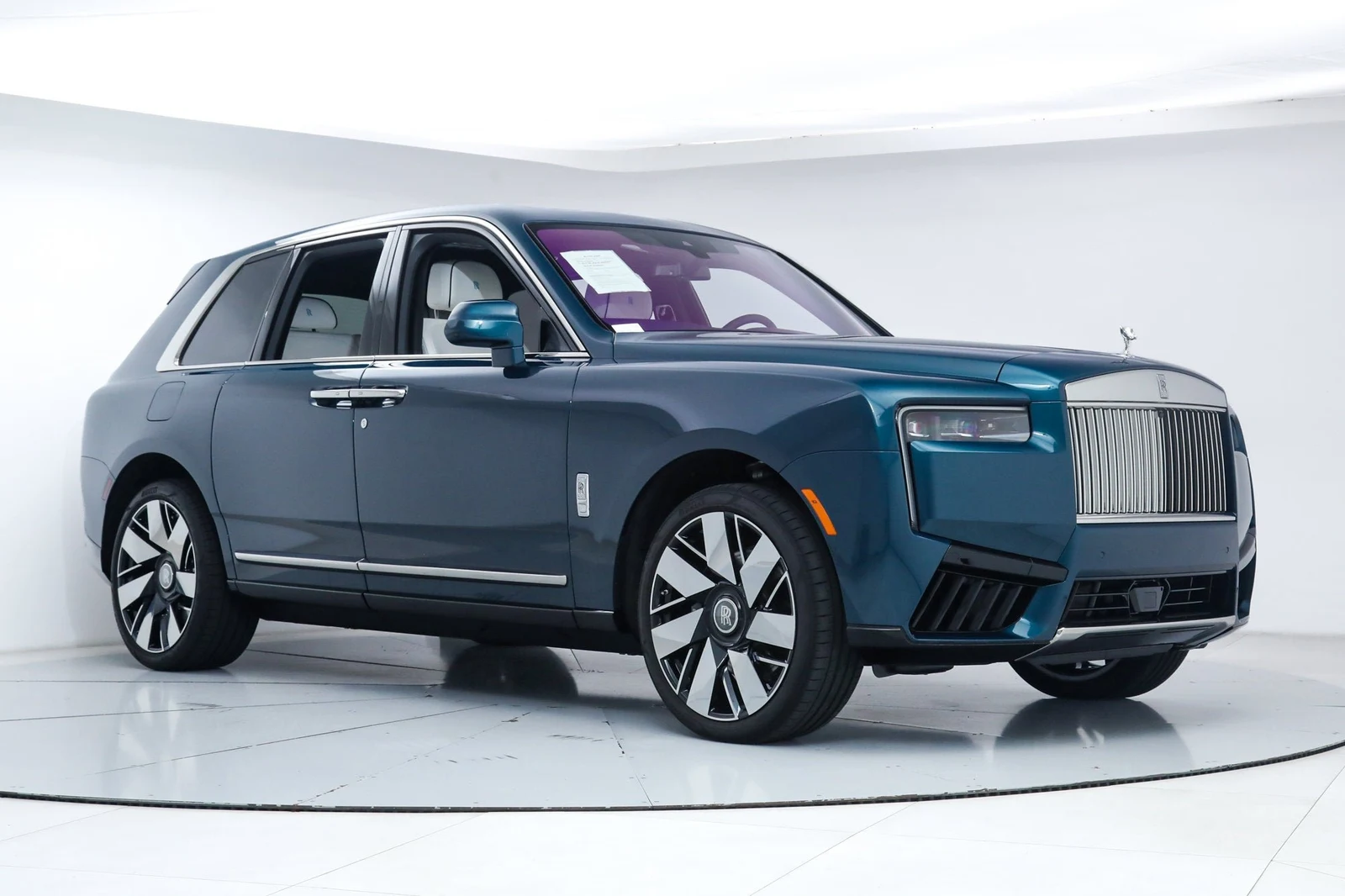 2025 Rolls-Royce Cullinan, 8/20