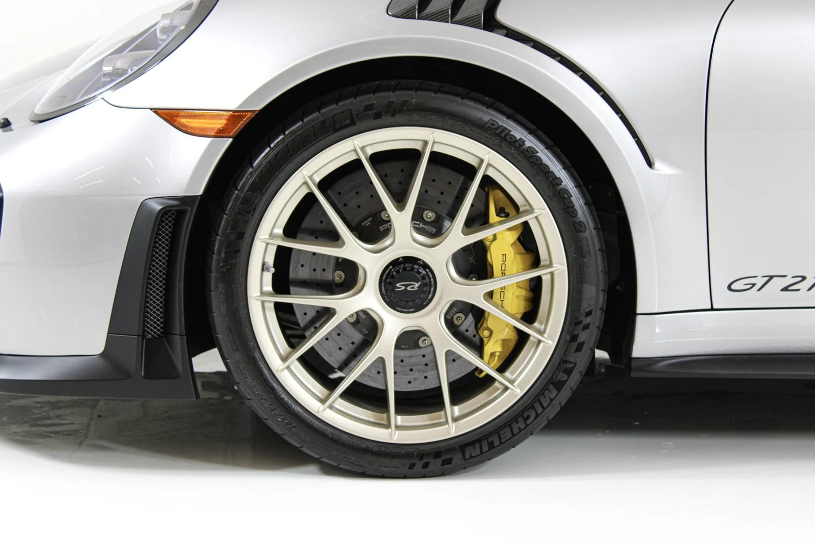 2018 Porsche 911 (991.2) GT2 RS, 19/20