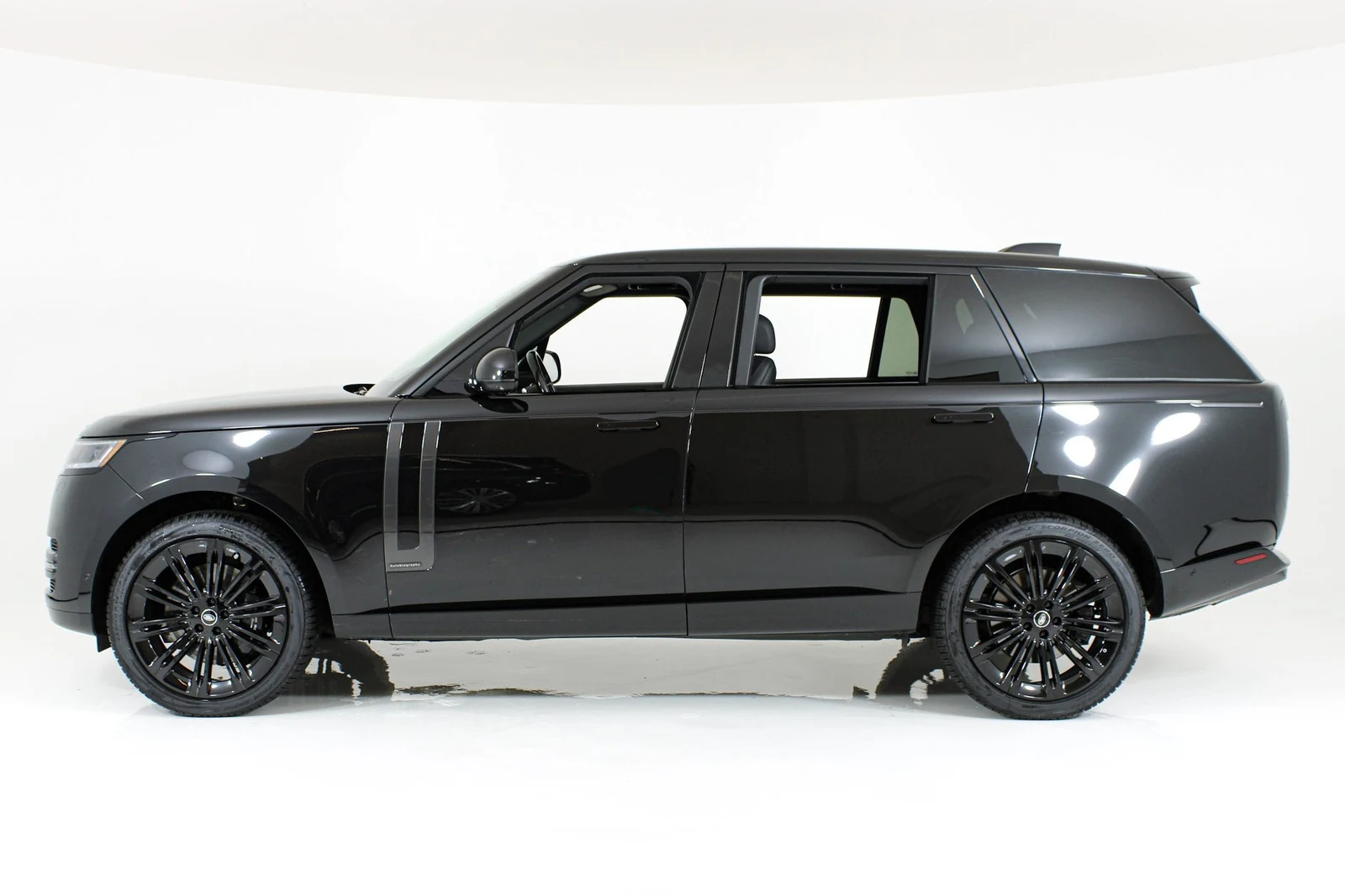2025 Land Rover Range Rover Autobiography (L460), 3/20