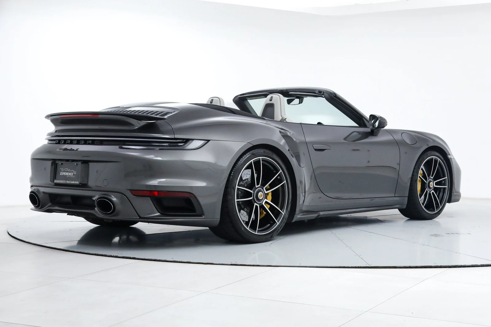 2022 Porsche 911 (992.1) Turbo S Cabriolet, 6/20