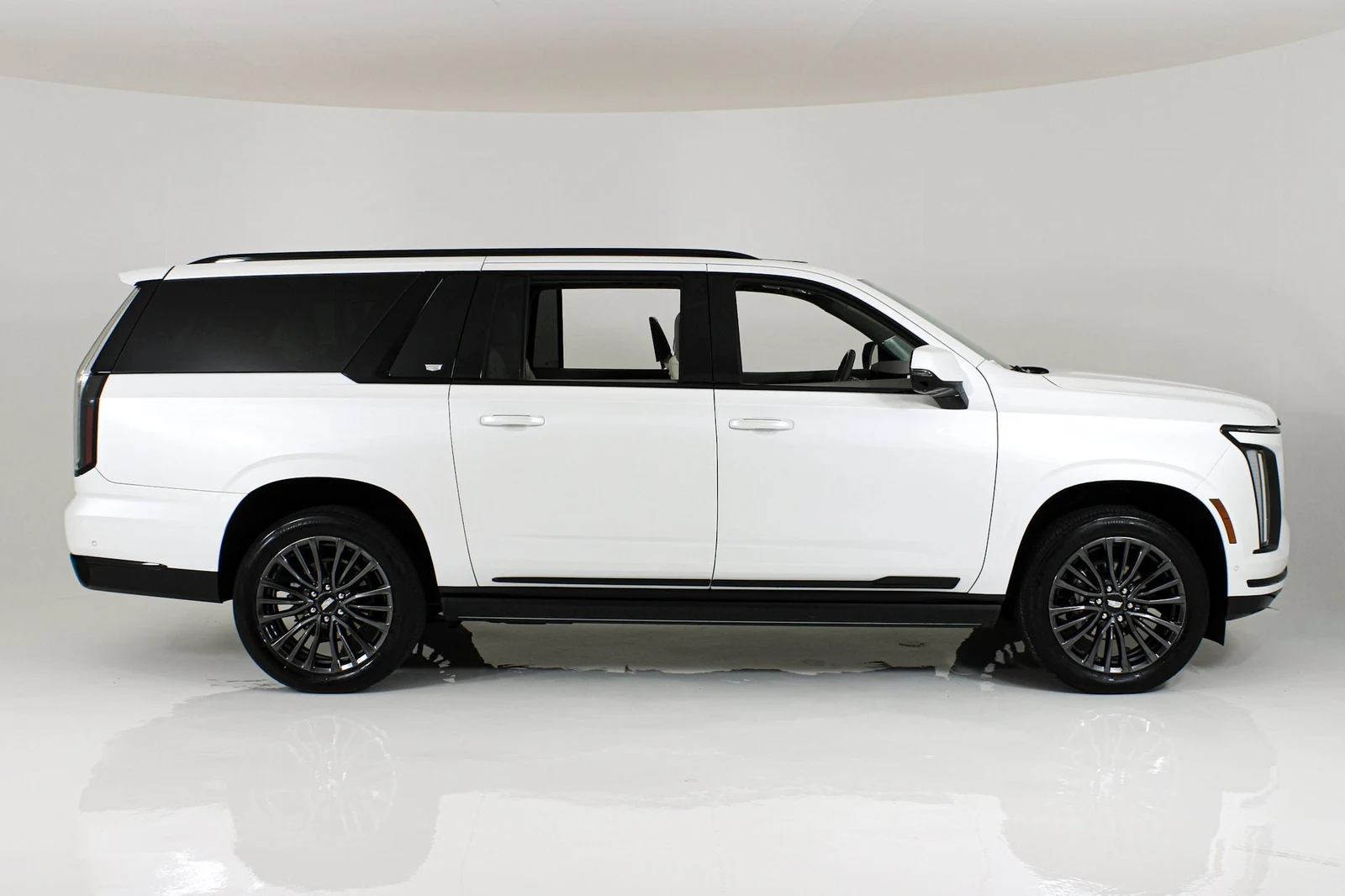 2025 Cadillac Escalade ESV Sport Platinum (5th Generation), 7/20