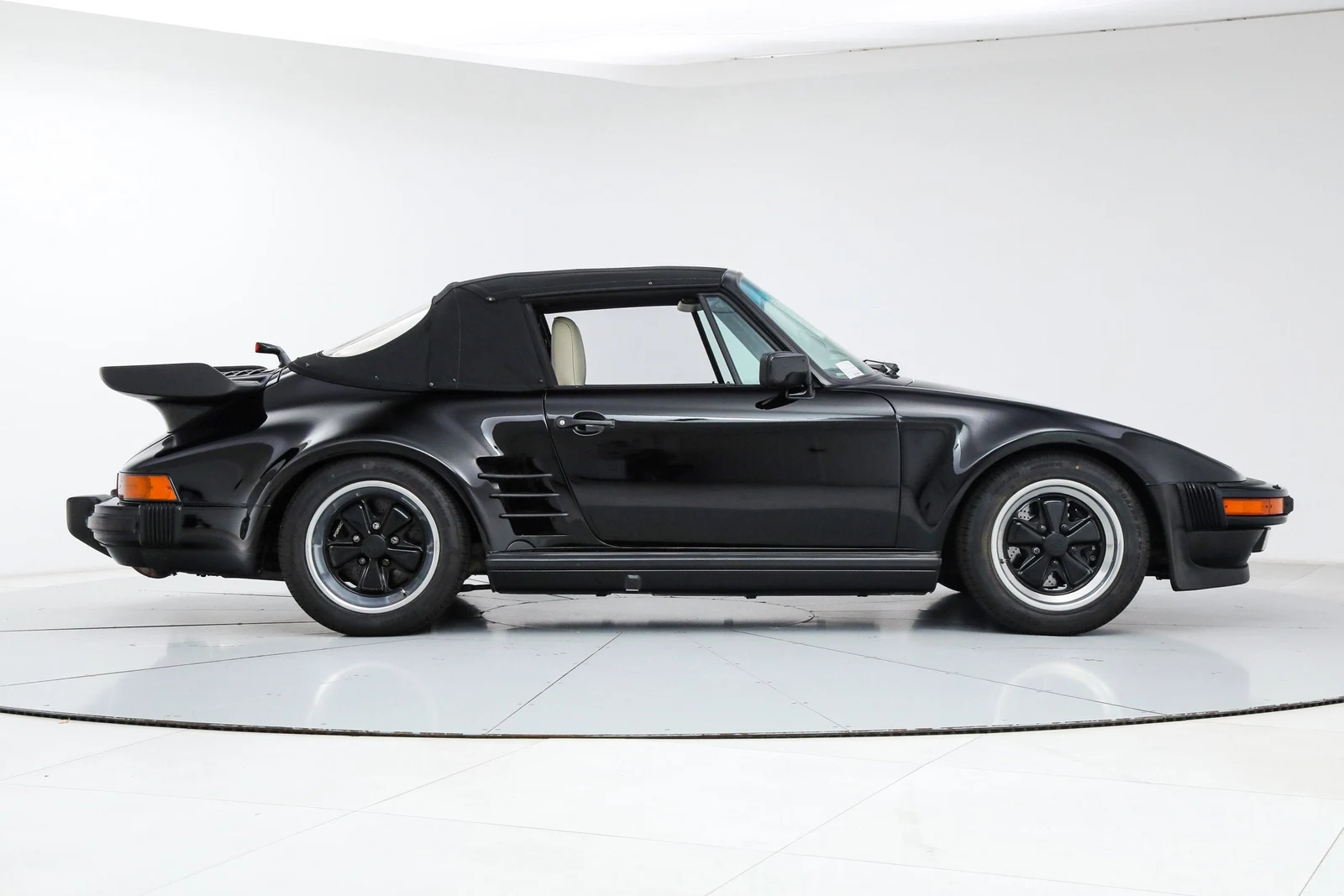 1989 Porsche 911 (930) Turbo Cabriolet Slantnose, 6/20