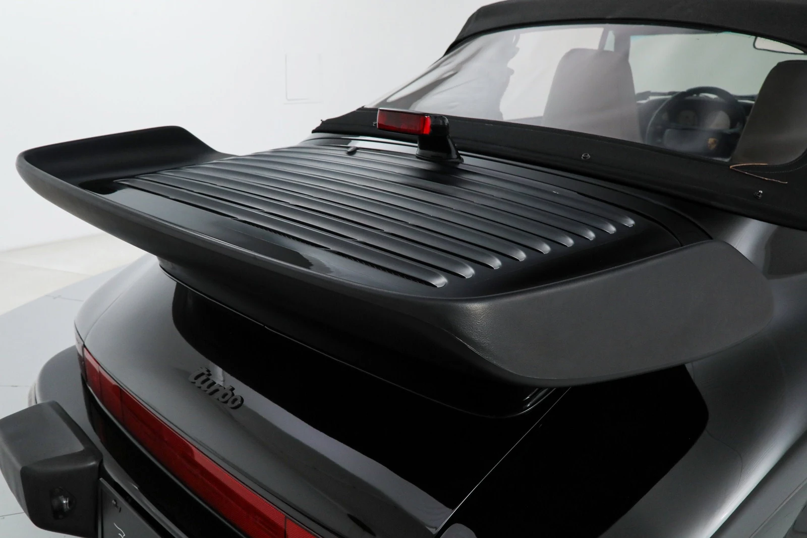 1989 Porsche 911 (930) Turbo Cabriolet Slantnose, 13/20