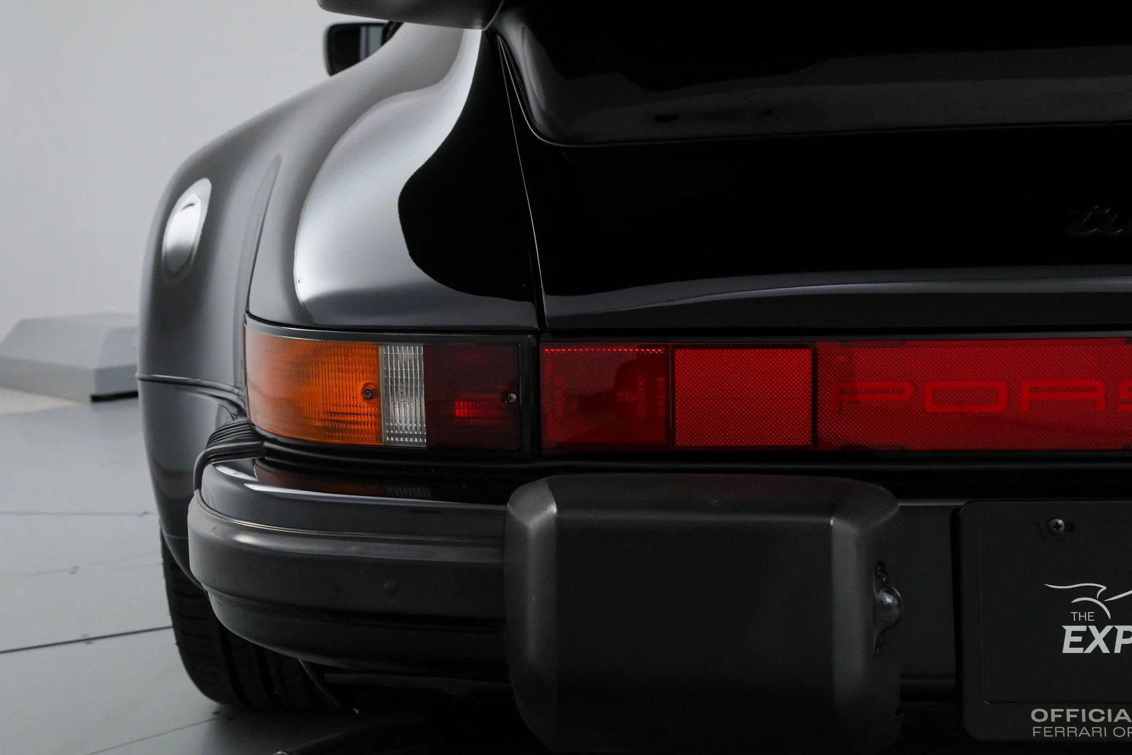 1989 Porsche 911 (930) Turbo Cabriolet Slantnose, 14/20